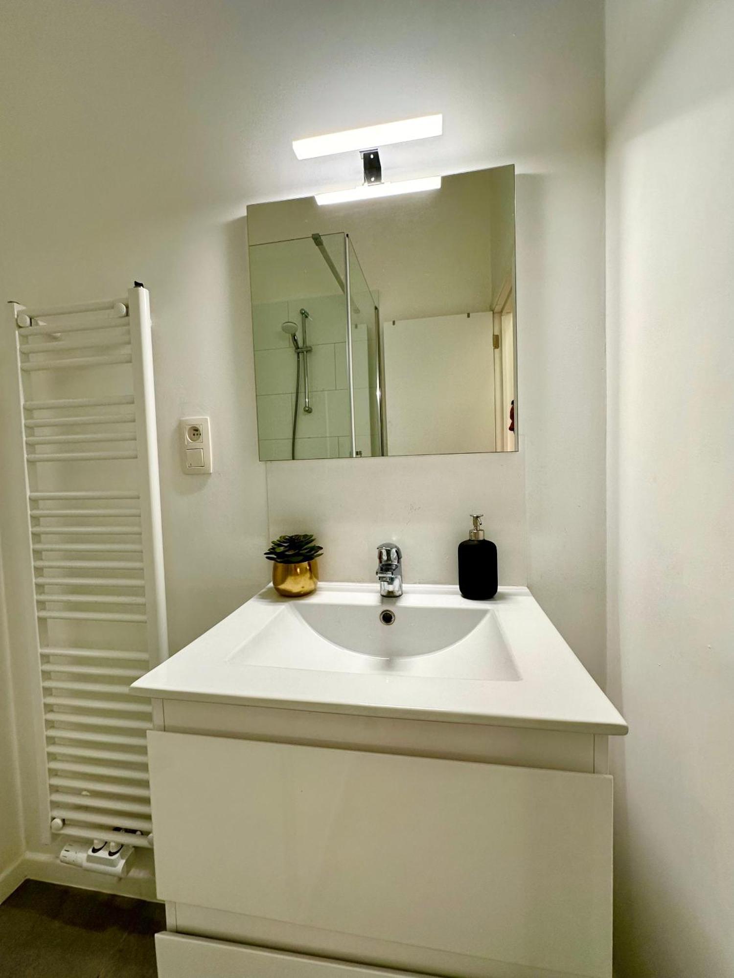 Luxury Suites Mons By Rikas Hotels Zewnętrze zdjęcie
