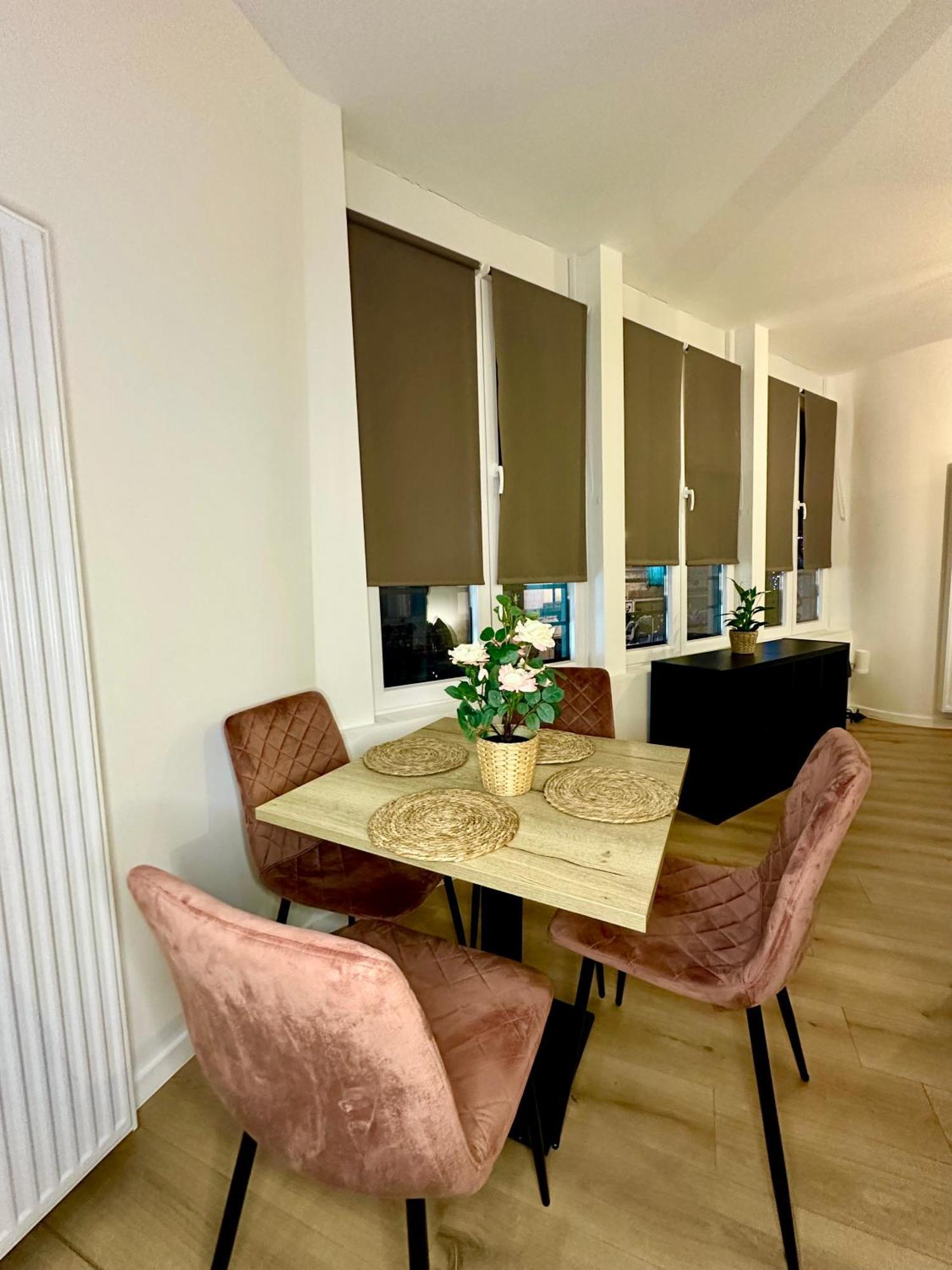 Luxury Suites Mons By Rikas Hotels Zewnętrze zdjęcie