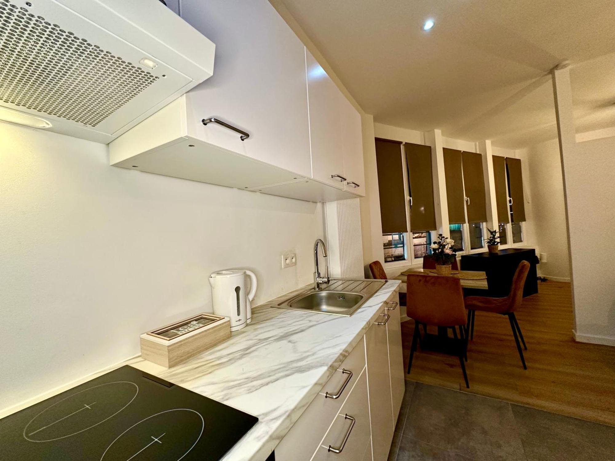 Luxury Suites Mons By Rikas Hotels Zewnętrze zdjęcie